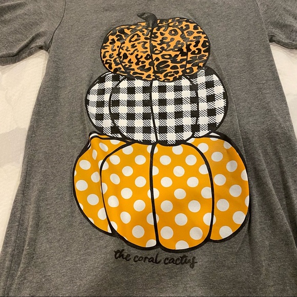 Bundle of 3 Fall/Halloween Tees - Picture 11 of 11